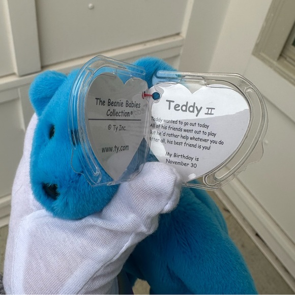Ty Beanie Baby Teddy ll 2023 30th Anniversary Collector's Edition - Picture 7 of 7